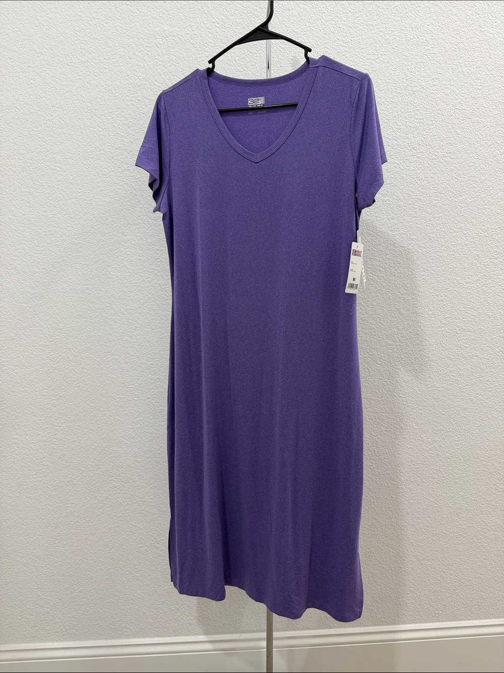 🎉SALE!!! 32 Degrees Purple V-Neck Short Sleeve Midi Dress
